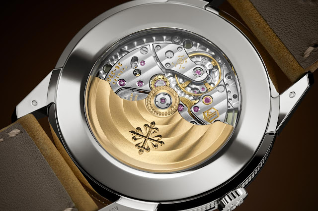 Patek Philippe Calatrava 5226G Replica Orologi
